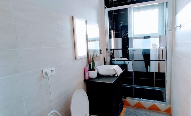 Salle de Douche avec wc